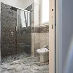Elite Del Centro Storico 4* نابولي