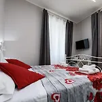Elite Del Centro Storico 4* نابولي