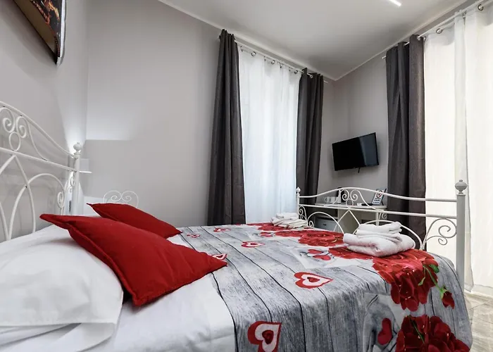 Elite Del Centro Storico 4* نابولي